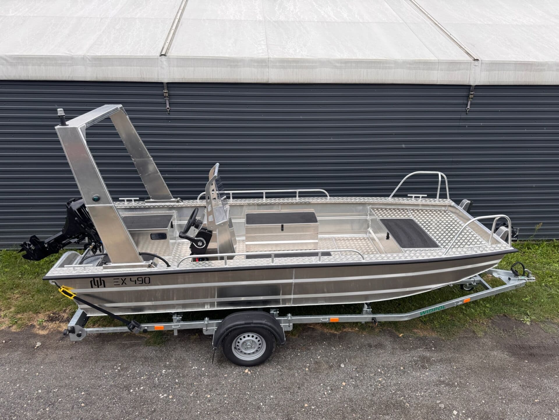EX 490 W